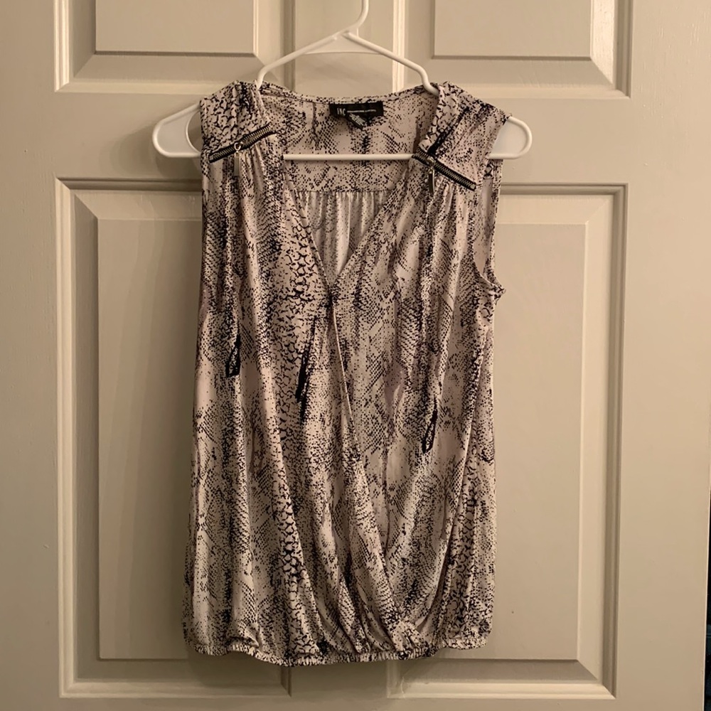 Spandex/polyester blouse